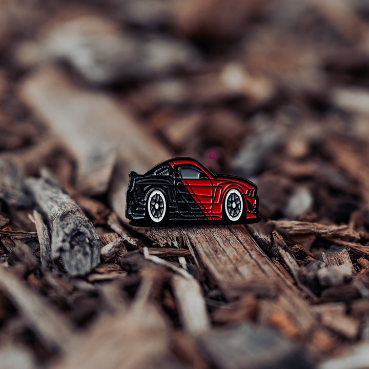 Mustang Pin [ Red ]