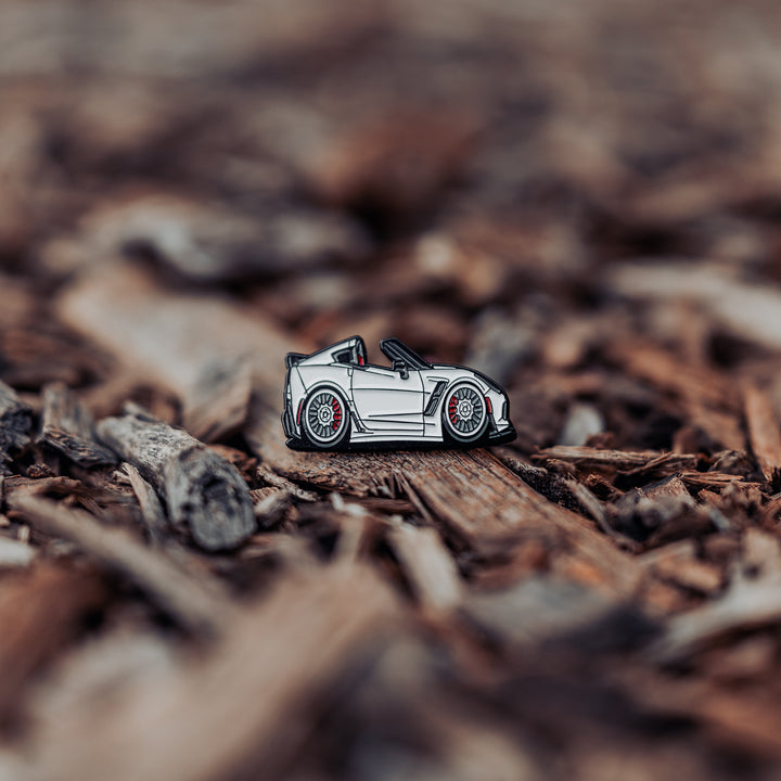 Corvette Pin [ White ]