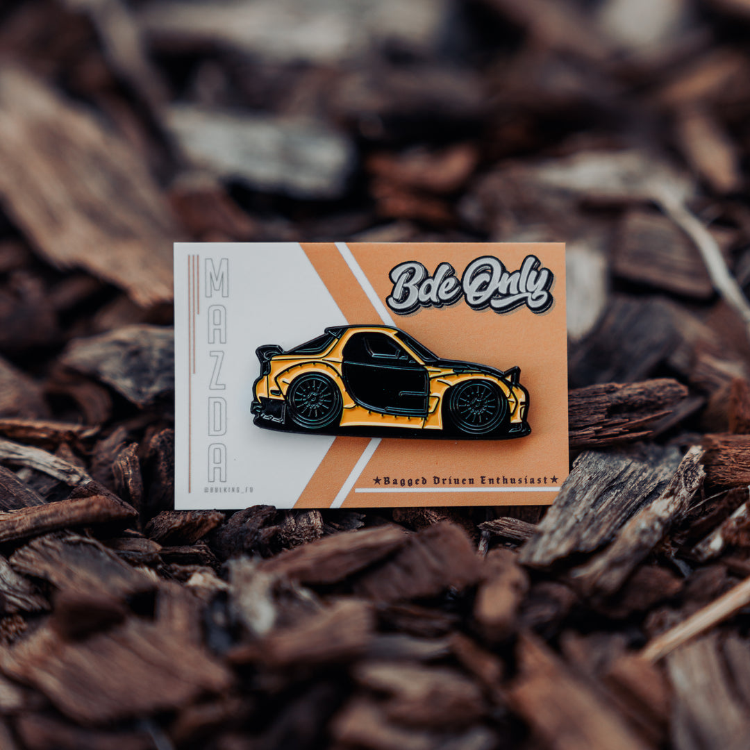 Mazda Rx7 Pin [ Gold ]
