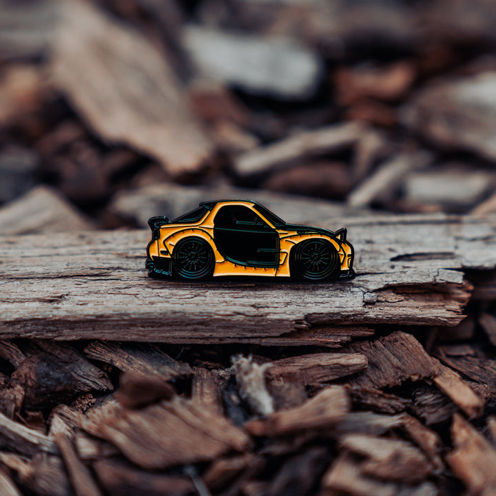Mazda Rx7 Pin [ Gold ]